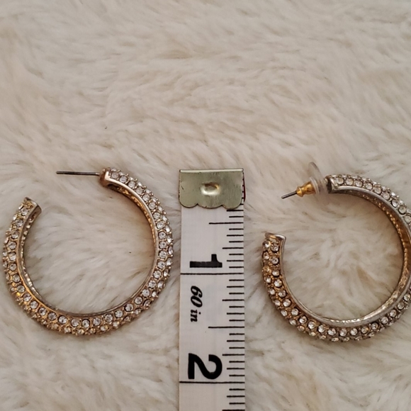 Vintage Cache Gold Rhinestone Earrings. - Picture 9 of 9